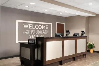 Photo 3 - Hampton Inn Fairmont
