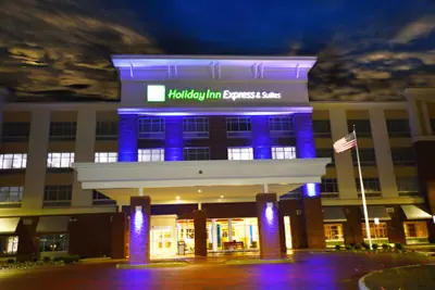 Photo 2 - Holiday Inn Express & Suites Toledo South - Perrysburg by IHG