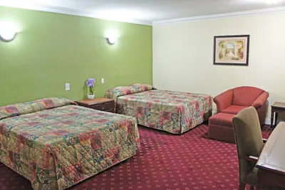 Photo 5 - Royla Motel