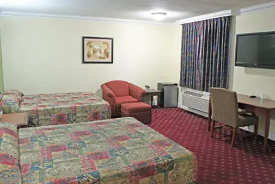 Photo 4 - Royla Motel