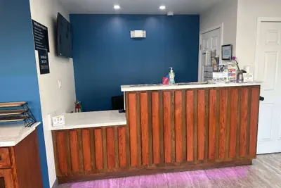 Photo 3 - Super 8 by Wyndham Oceanside Downtown