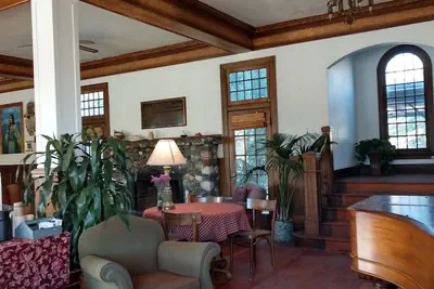 Photo 5 - Winnedumah Hotel