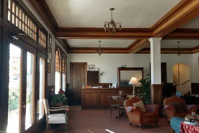 Photo 3 - Winnedumah Hotel
