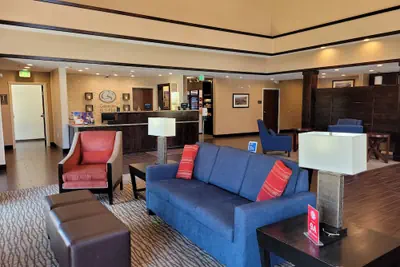 Photo 3 - Comfort Suites Kanab National Park Area