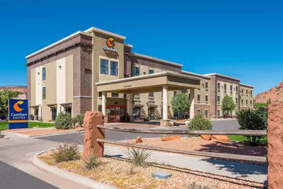 Photo 2 - Comfort Suites Kanab National Park Area