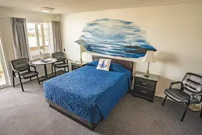 Photo 5 - Lighthouse Cove Inn