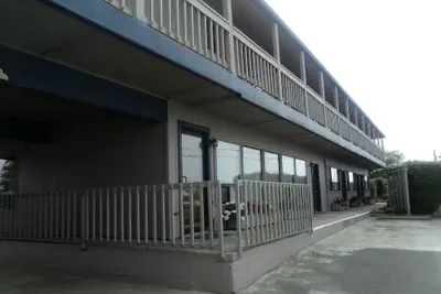 Photo 2 - Lighthouse Cove Inn