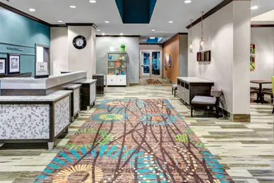 Photo 5 - Hampton Inn & Suites by Hilton Atlanta Perimeter Dunwoody