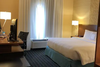 Photo 5 - Fairfield Inn & Suites by Marriott Austin San Marcos