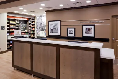 Photo 3 - Hampton Inn Minneapolis Bloomington West