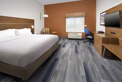 Photo 4 - Holiday Inn Express & Suites New Braunfels by IHG