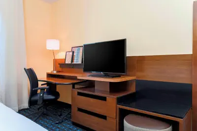 Photo 4 - Fairfield Inn & Suites Pleasanton
