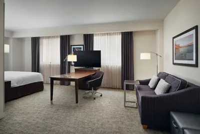 Photo 4 - Hampton Inn & Suites Richmond - Downtown