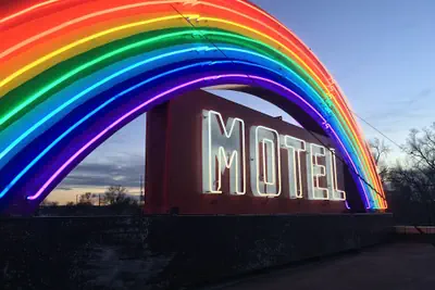 Photo 2 - Rainbow Motel