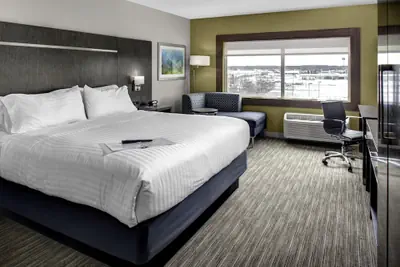Photo 3 - Holiday Inn Express & Suites Coldwater by IHG