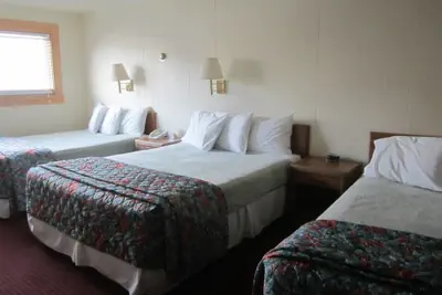 Photo 5 - Big Horn Motel