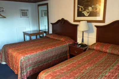 Photo 5 - Colonial Inn Extended Stay By OYO New Ulm