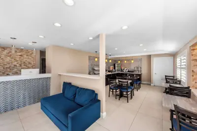 Photo 4 - Quality Inn San Diego South - Chula Vista