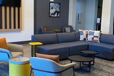 Photo 3 - City Express by Marriott Spring