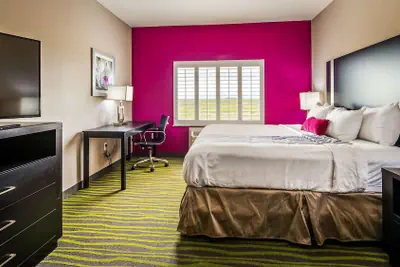 Photo 4 - Best Western Plus Dilley Inn & Suites