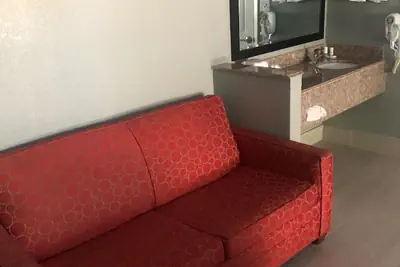 Photo 3 - Brandon Motor Lodge