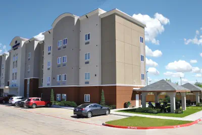 Photo 2 - Candlewood Suites Bay City by IHG