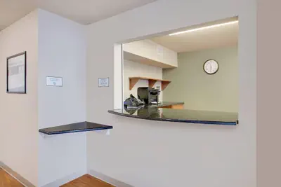 Photo 5 - WoodSpring Suites Columbus NE I-270 Airport