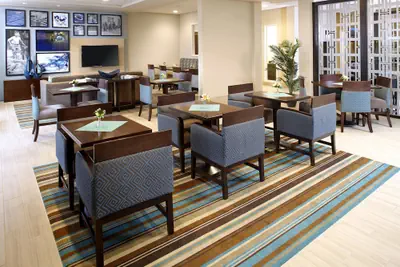 Photo 4 - Hawthorn Suites by Wyndham Wheeling at the Highlands