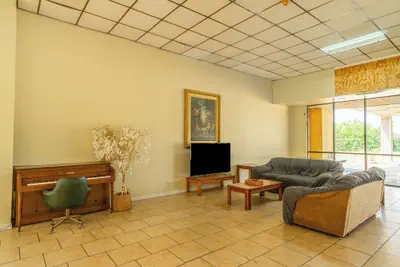 Photo 4 - Economy Inn Livingston By OYO TX US 59