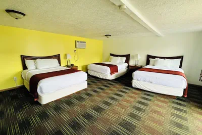 Photo 5 - Quality Lodge