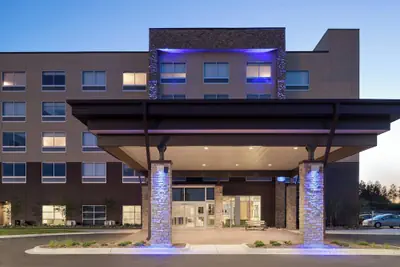 Photo 2 - Holiday Inn Express & Suites Duluth North - Miller Hill by IHG