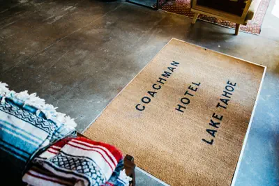 Photo 3 - The Coachman Hotel