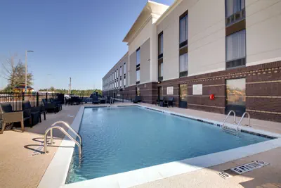 Photo 2 - Hampton Inn & Suites Cordele