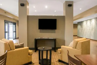 Photo 3 - Sleep Inn & Suites Fort Dodge