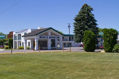Photo 2 - Brooks Street Motor Inn