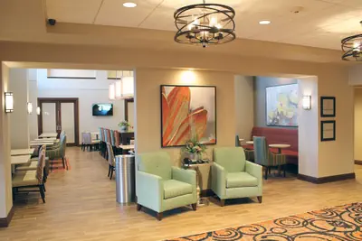 Photo 5 - Hampton Inn Cape Girardeau I 55 East