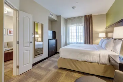 Photo 4 - Staybridge Suites St Louis - Westport by IHG