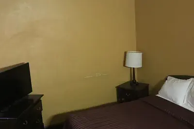 Photo 5 - Smokey Point Motor Inn