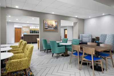 Photo 3 - Hampton Inn Lexington Medical Center