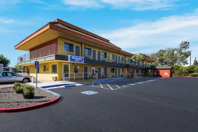 Photo 2 - Rodeway Inn Livermore