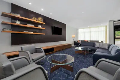 Photo 4 - Courtyard by Marriott Oxford