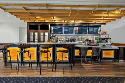 Photo 3 - Courtyard by Marriott Oxford