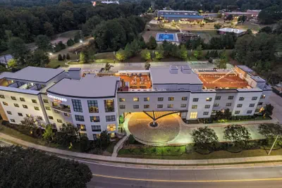 Photo 2 - Courtyard by Marriott Oxford