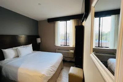 Photo 5 - Rockaway Hotel Brooklyn