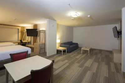 Photo 3 - Holiday Inn Express & Suites Alpena - Downtown by IHG