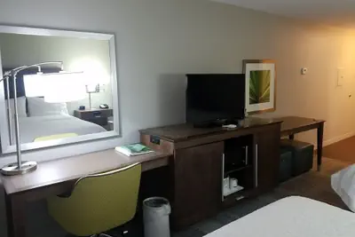 Photo 5 - Hampton Inn & Suites Las Cruces I-10