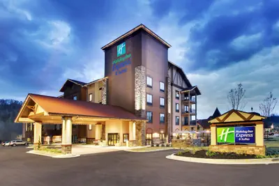Photo 2 - Holiday Inn Express Helen by IHG