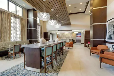 Photo 3 - Hampton Inn & Suites Rome