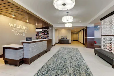Photo 5 - Hampton Inn & Suites Rome