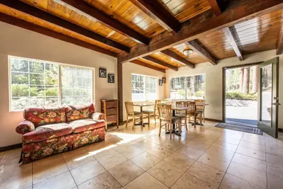 Photo 3 - Emerald Bay Lodge
